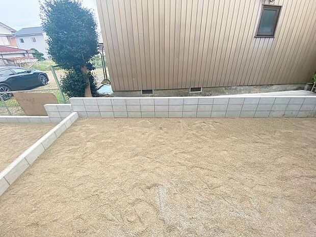 庭 ガーデニングも楽しめる南庭つき