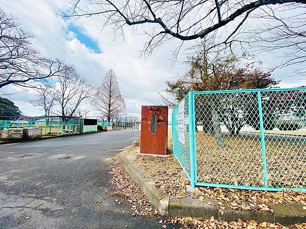 御嵩町立御嵩小学校(1830m)