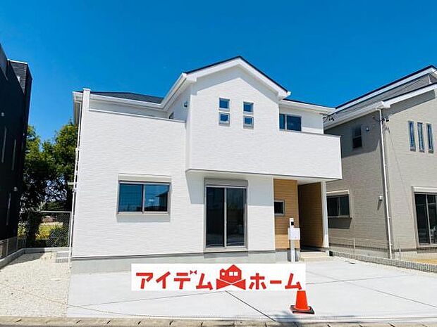1号棟 外観写真 平日・土日問わずご案内致します!お気軽にお問合わせ下さい♪