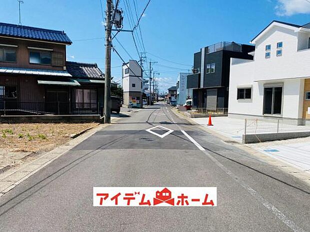 前面道路 平日・土日問わずご案内致します!お気軽にお問合わせ下さい♪