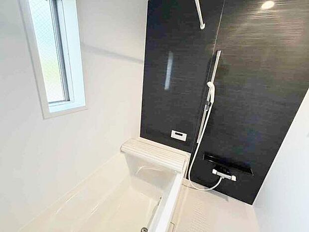 浴室 広々1坪のお風呂でほっとひといき!1日の疲れを我が家で癒しましょう