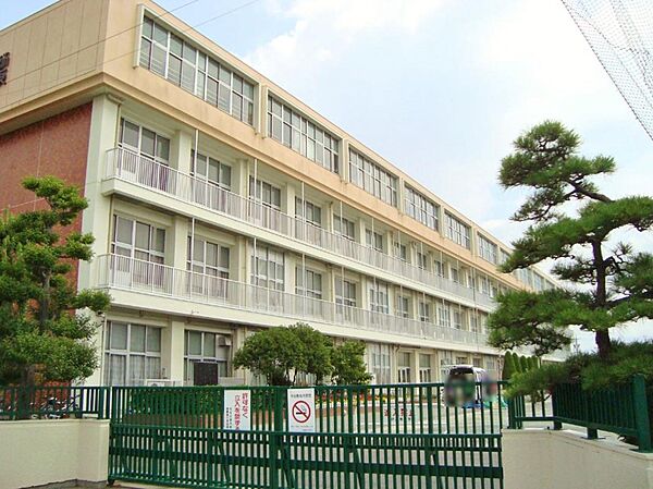 北名古屋市立師勝東小学校（320m）