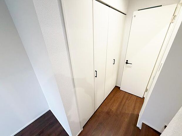 玄関収納 玄関横にシューズボックスがついているので、片付いた玄関がキープできます