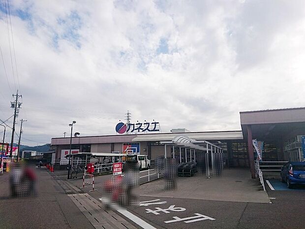 カネスエ 五郎丸店（2130m）