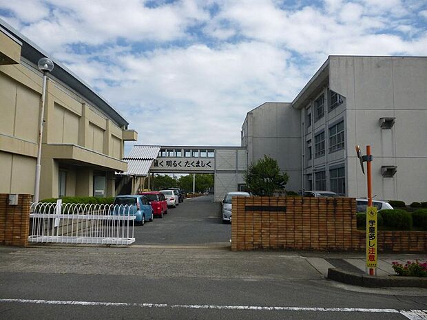岩倉市立五条川小学校（850m）