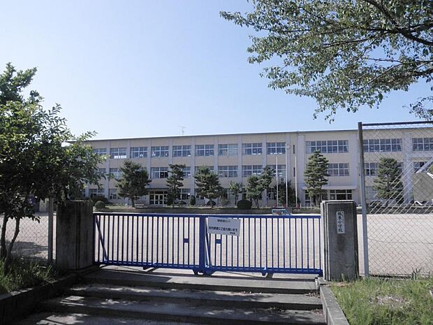 犬山市立城東小学校(400m)