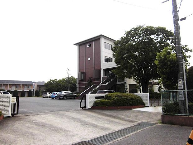 小牧市立小牧西中学校(2100m)