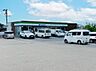 周辺：ファミリーマート 小牧入鹿出新田店（960m）