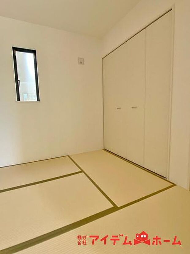 和室は、リビングから目が届く場所なので、お子様の遊び部屋・お昼寝スペースとして使うのもオススメです。 