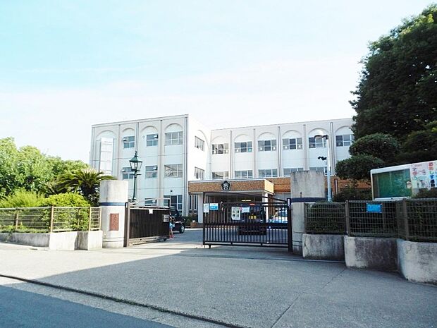名古屋市立東丘小学校（1440m）