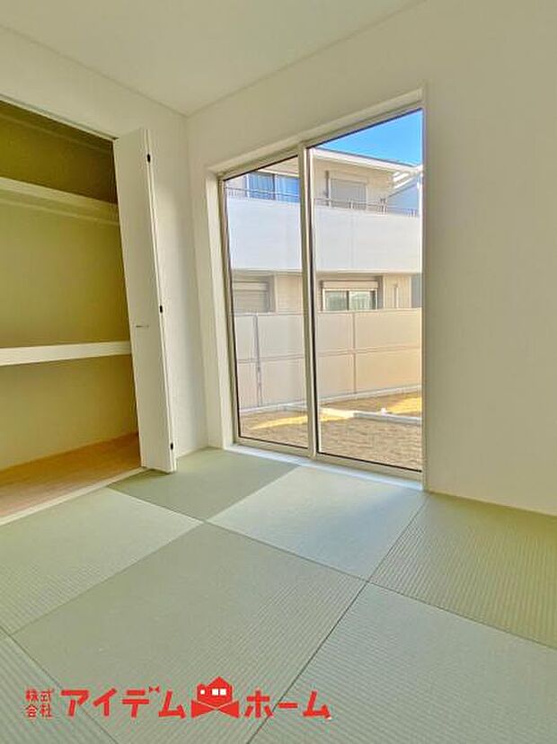 和室は、リビングから目が届く場所なので、お子様の遊び部屋・お昼寝スペースとして使うのもオススメです。