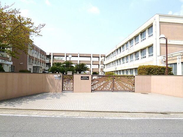 名古屋市立長良中学校（1990m）
