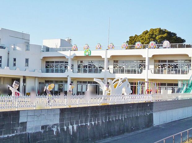 富士文化幼稚園(550m)