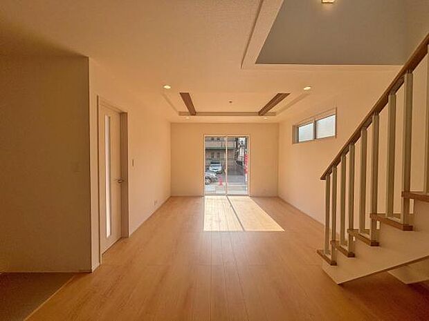 ●○1号棟内観○● 平日のご案内も可能です 