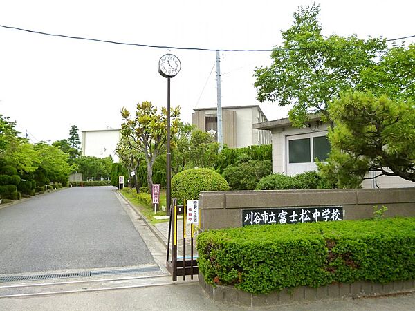 刈谷市立富士松中学校（3270m）