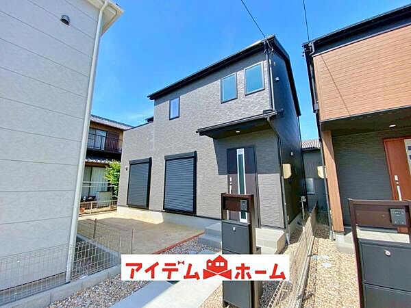 〇●2号棟外観●〇　　 平日のご案内も可能です！　 アイデムホーム南店は緑区役所から徒歩2分！ 水曜日も営業しております！　　　　　　