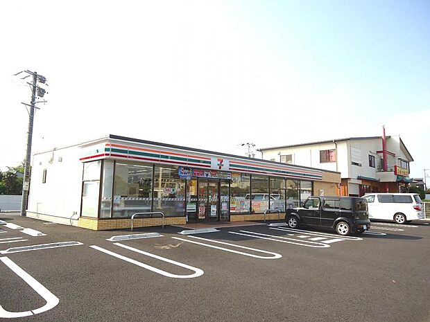 セブン-イレブン みよし福田町店（360m）