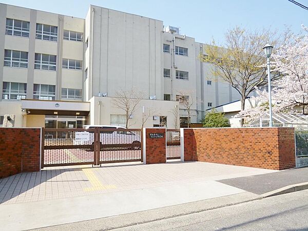 名古屋市立はとり中学校（2650m）