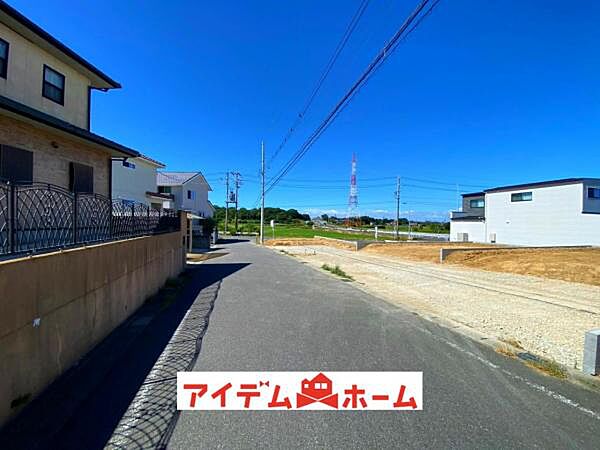 〇●前面道路●〇　　 平日のご案内も可能です！　 アイデムホーム南店は緑区役所から徒歩2分！ 水曜日も営業しております！