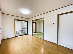 千葉市花見川区畑町 4SLDKのリビング/ダイニング