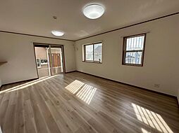 千葉市若葉区桜木2丁目 3LDKのリビング/ダイニング