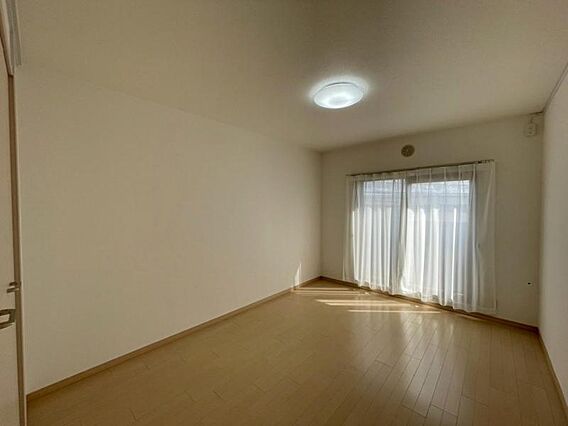 子供部屋にぴっ...