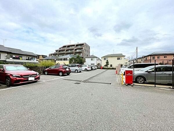 駐車場（最新の空き状況はお問い合わせください）