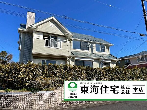 目の前公園で日当たり・通風・採光ばっちり！