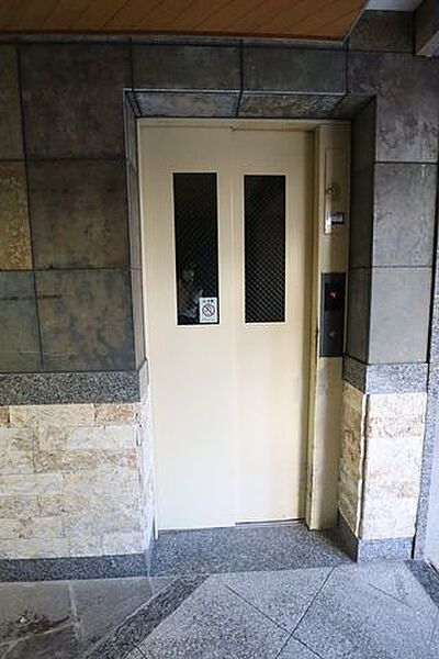 エレベーター