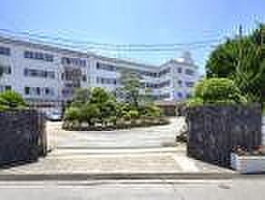 八千代市立八千代中学校 469m