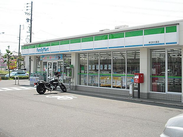 ファミリーマート 春日井大留店（510m）