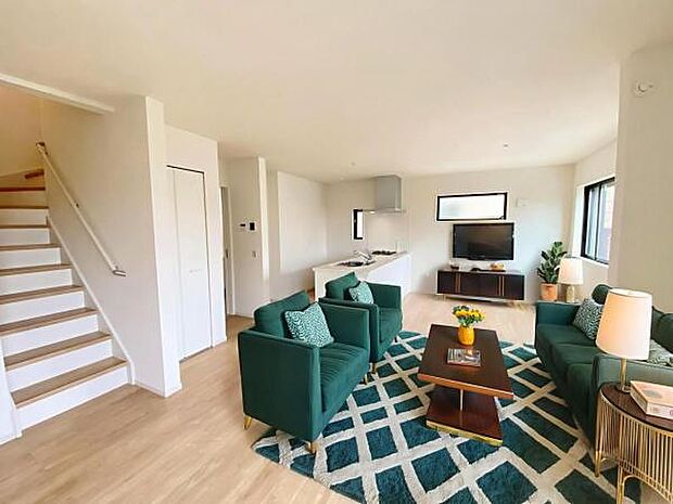 内観（2025年10月）撮影 ※本画像はCGで作成しており、実際に家具は置かれておりません。