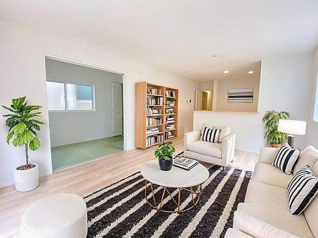 内観（2025年10月）撮影 ※本画像はCGで作成しており、実際に家具は置かれておりません。