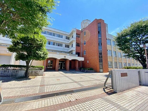 名古屋市立香流中学校（1290m）