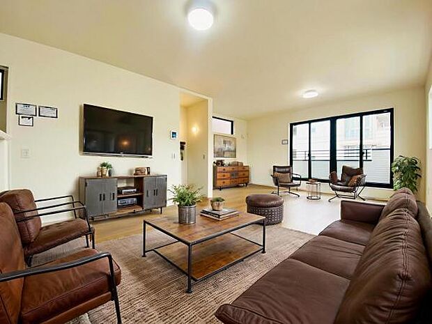 内観(2025年10月)撮影 ※本画像はCGで作成しており、実際に家具は置かれておりません。