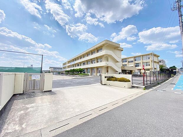 瀬戸市立效範小学校（1200m）