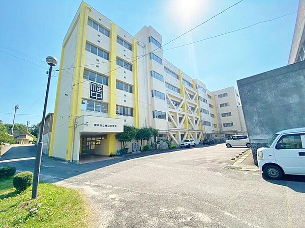 瀬戸市立幡山中学校(1680m)