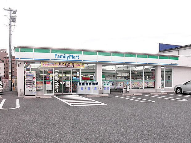 ファミリーマート 春日井関田町店（215m）
