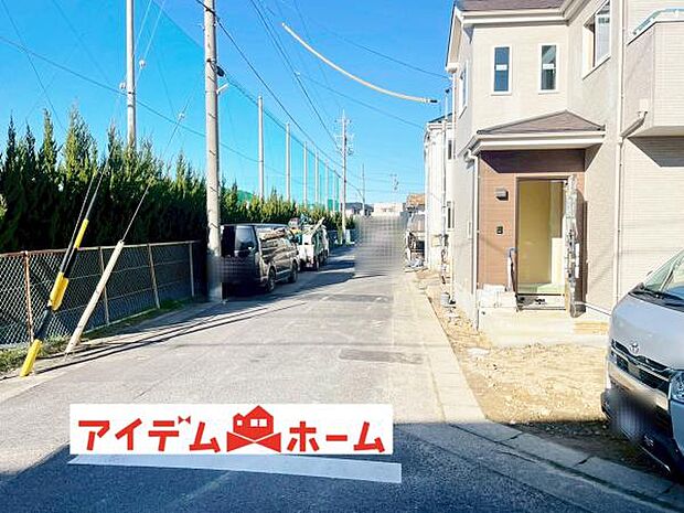 西側道路（2025年12月）撮影