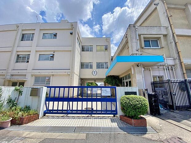 名古屋市立吹上小学校(330m)