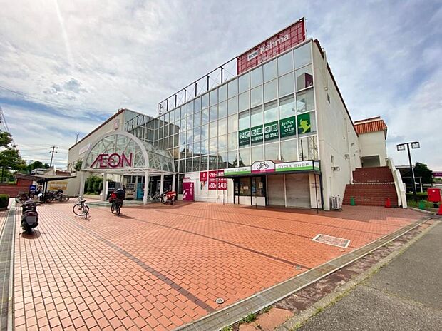 イオンメイトピア店（210m）