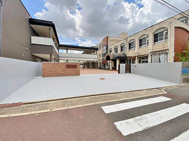 名古屋市立松栄小学校（170m）