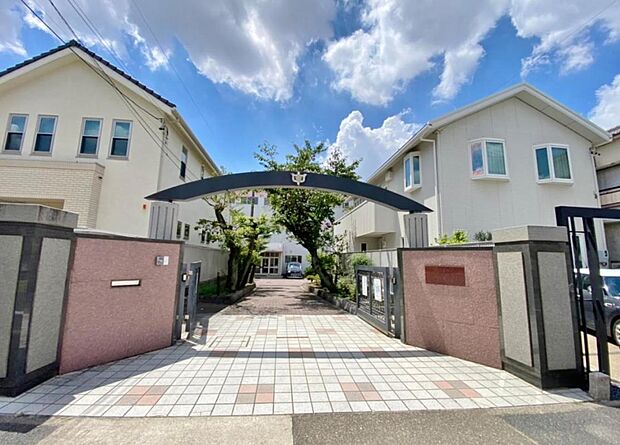 名古屋市立桜山中学校(1080m)