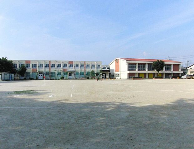 名古屋市立平子小学校(170m)