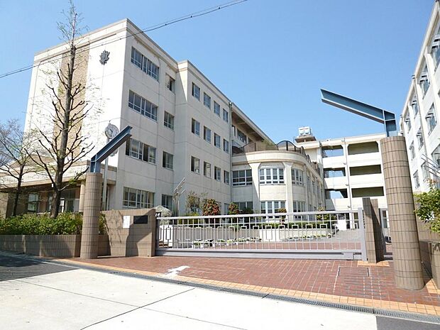 名古屋市立左京山中学校（650m）