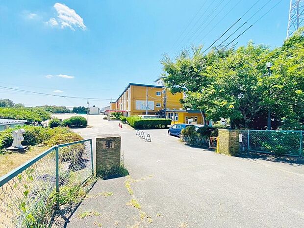 瀬戸市立 長根小学校（860m）