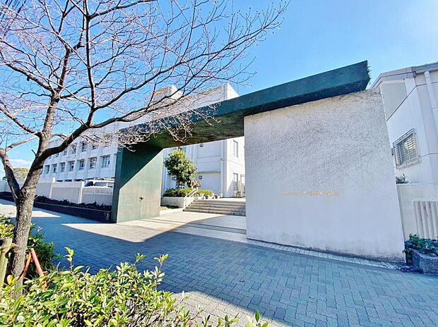 名古屋市立千種台中学校（1160m）