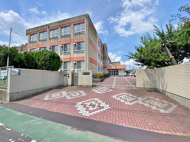 名古屋市立村雲小学校（190m）