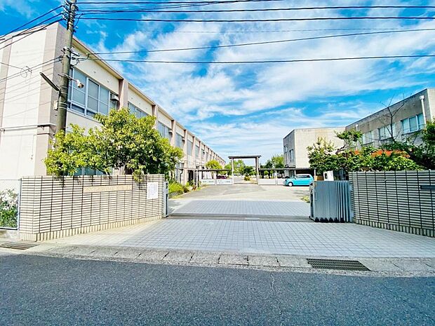 名古屋市立守山東中学校（220m）