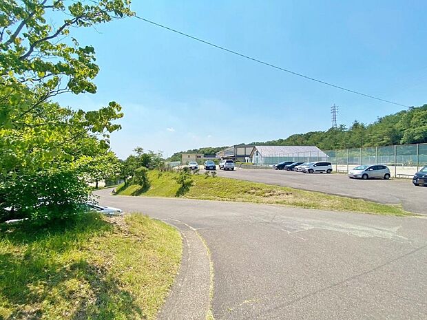 瀬戸市立水無瀬中学校(1040m)